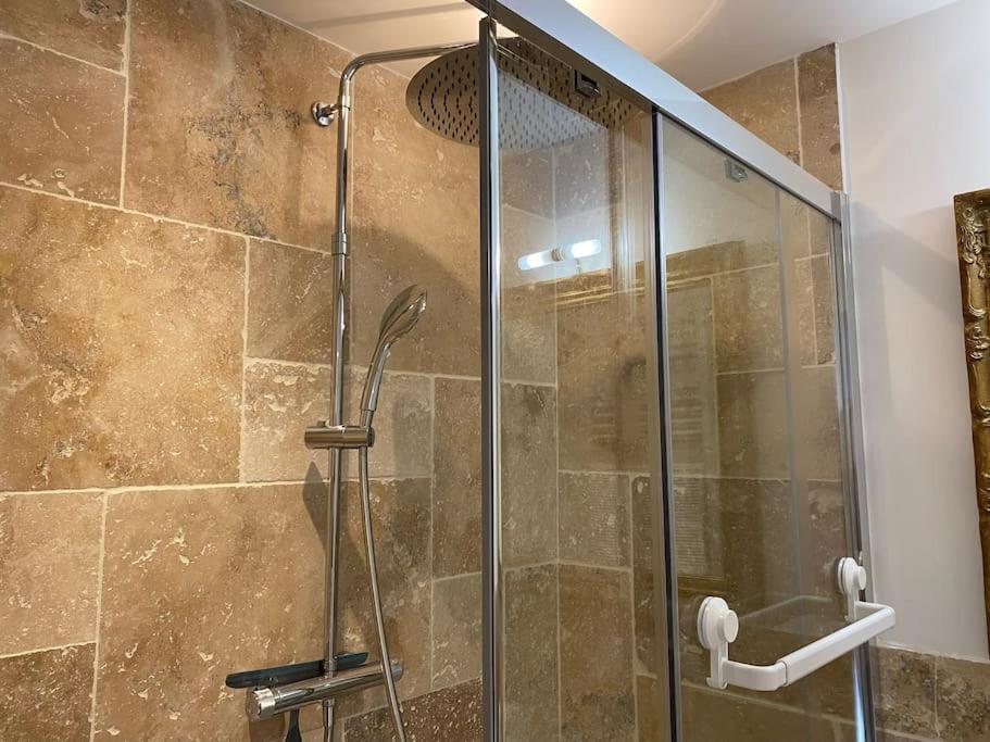 Appartement De Charme En Hyper-Centre Charleville-Mézières المظهر الخارجي الصورة